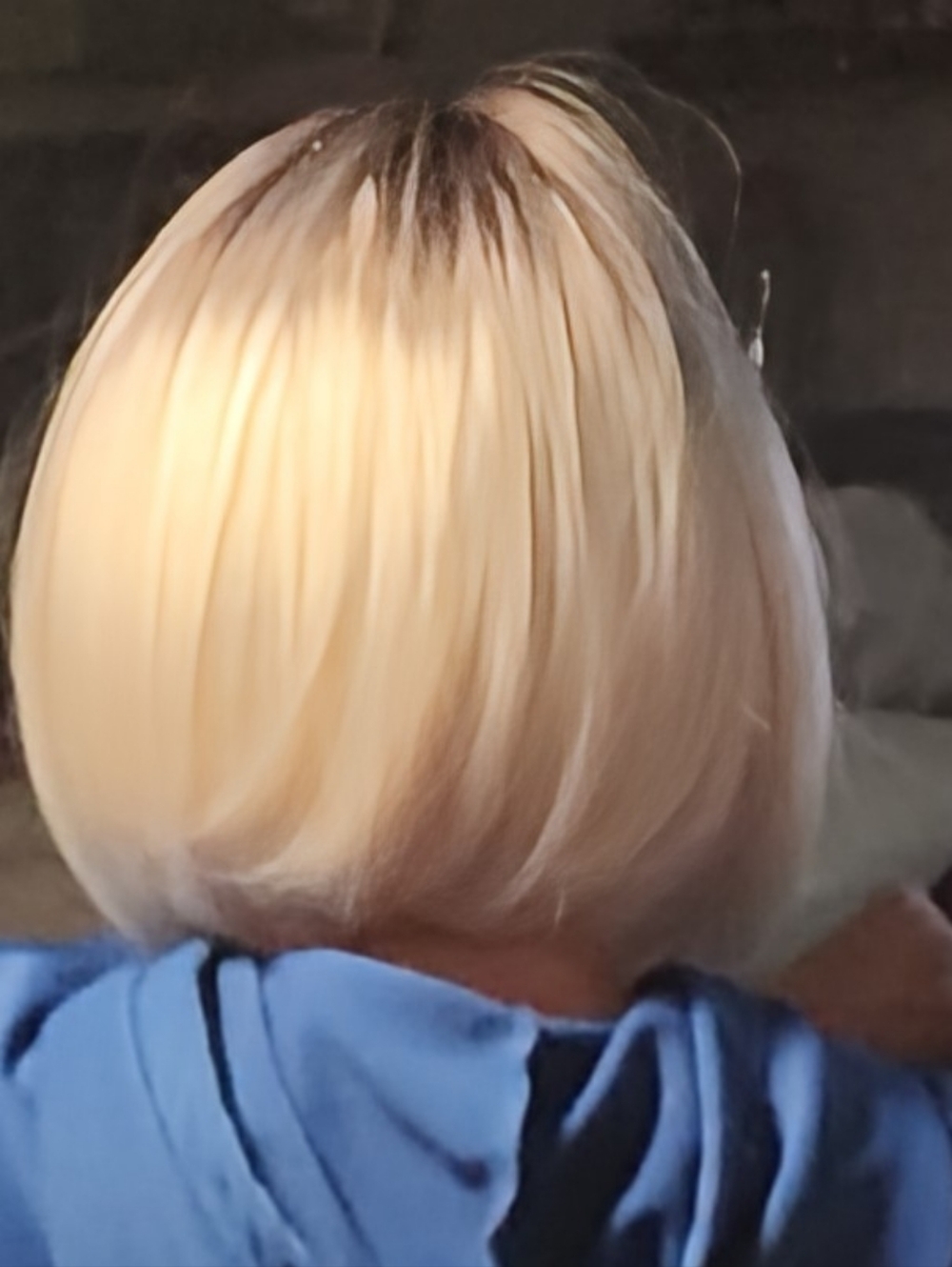 Blonde Short Layered Bob Wig - Sleek Platinum W/ Natural Dark 'roots' NWOT - Picture 4 of 14